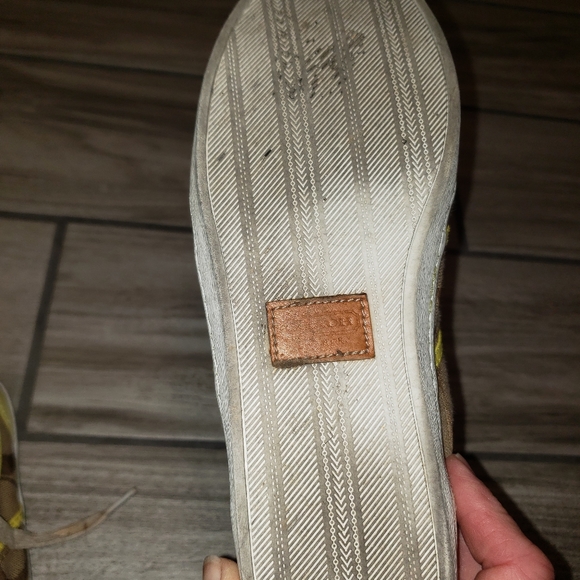 Coach lime green tennis shoes - Picture 3 of 7